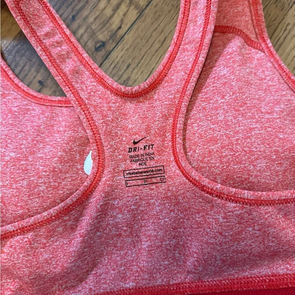 Nike Pro Women's Heathered Coral Sports Bra Size Small - Image 3