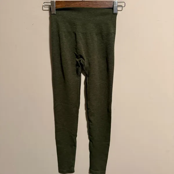 Alphalete Amplify Dusty Green Oak Evergreen Legging- Size XS - Image 8