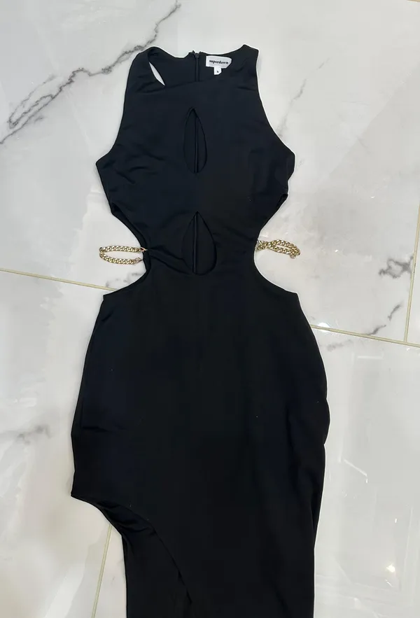 superdown Revolve  Black maxi Dress - Image 3