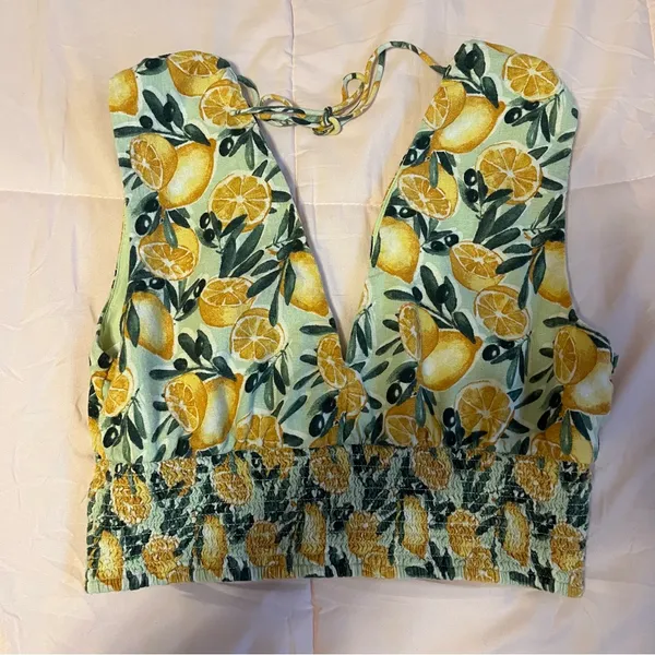 Abercrombie & Fitch Linen Blend Lemon V Neck Cropped Tank Top - Image 7