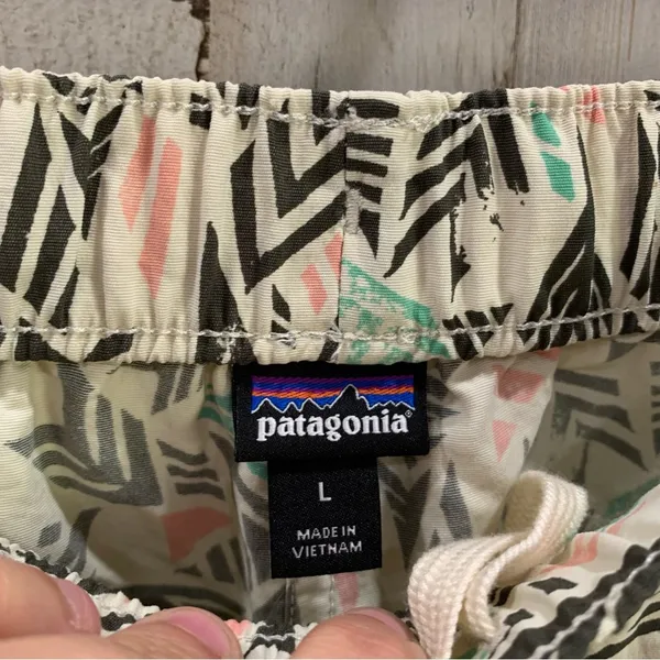 Patagonia Barely Baggies Abstract Geo Print Nylon Shorts in Quiver and Quill - Image 4