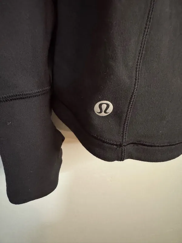 Lululemon Athletica Black Long Sleeve Crewneck Sweatshirt Size 4 - Image 4