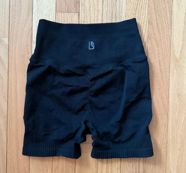 Buffbunny Ribbed Seamless Scrunch Short - Image 4