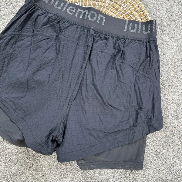 Lululemon Women’s Logo Waistband High-Rise Training Short 3” in Graphite Grey 8 - Image 10