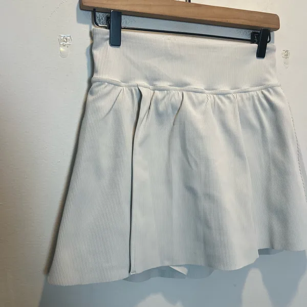 SPANX- Contour Rib Front Slit Skort White Size M - Image 3