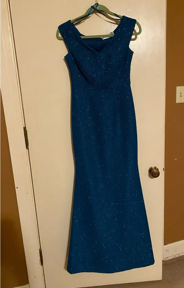 Formal dress - Image 2