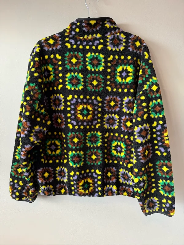 Urban Outfitters BDG Women’s Yosemite Granny Square Pattern Fleece Size Small - Image 7