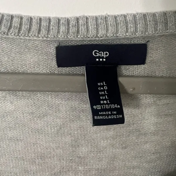 GAP Light Gray Knit Top - Image 2