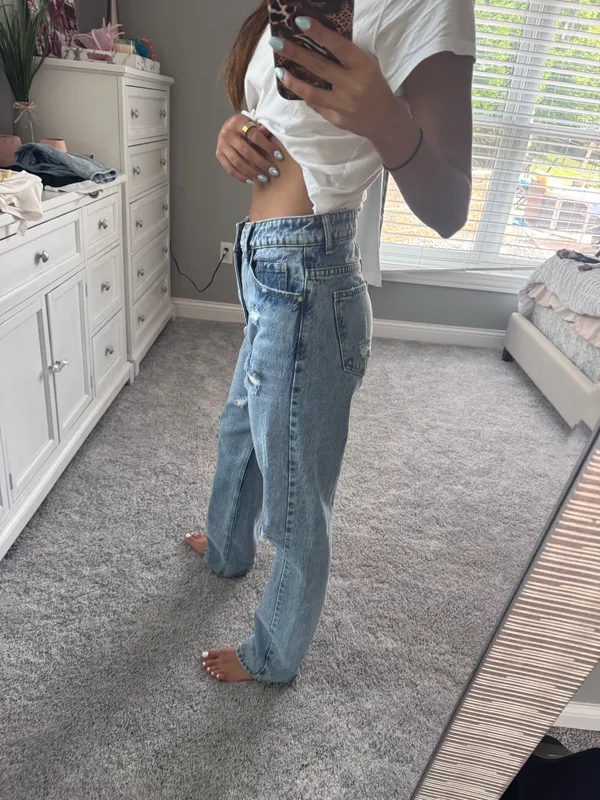 Shein Baggy Jeans High-Waisted - Image 4
