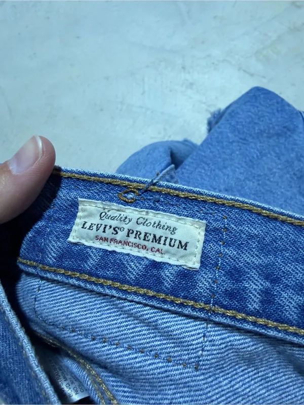 Levi’s premium denim 501 Classic Blue Denim Cutoff Shorts 29 - Image 11