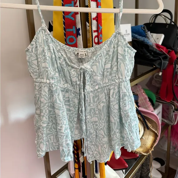 american eagle crop top NEVER WORN - Image 2