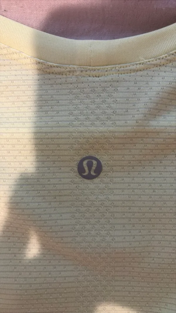 Swiftly Lululemon Long Sleeve - Image 4