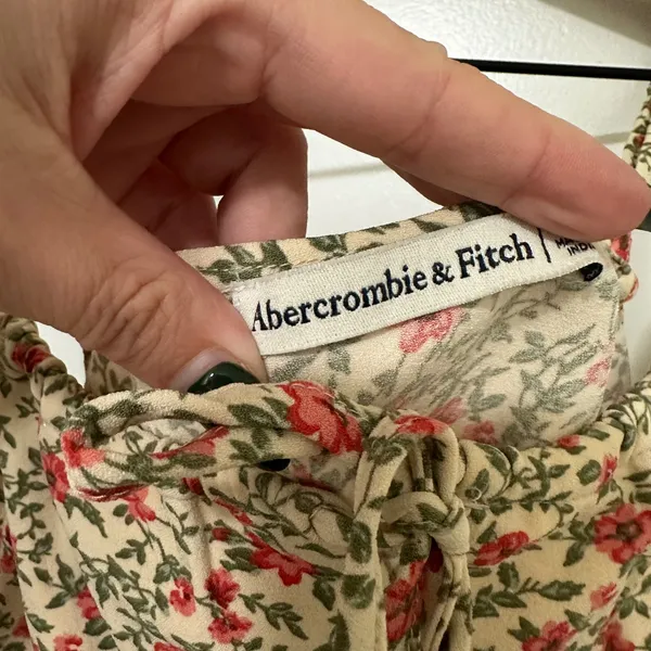 Abercrombie & Fitch | Women's Cream Red Green Floral Tie Front Cami Top, Size M - Image 4