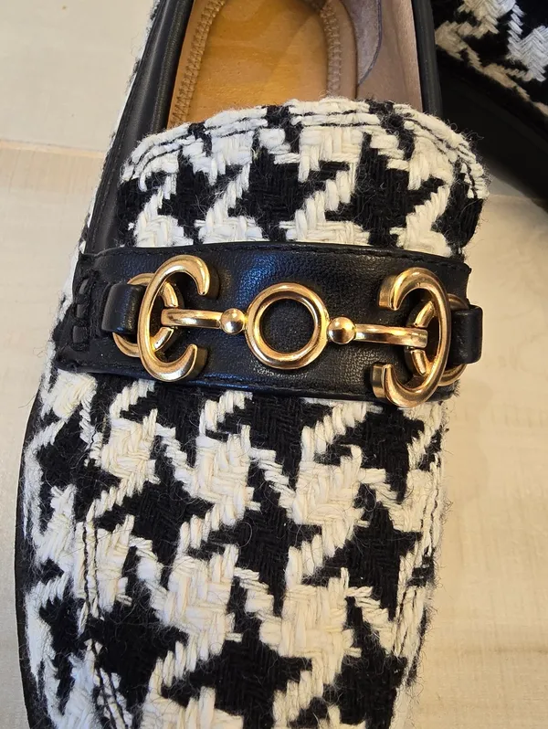 {5.5} Sam Edelman Circus Deana Black White Houndstooth Lug Sole Loafers - Image 7