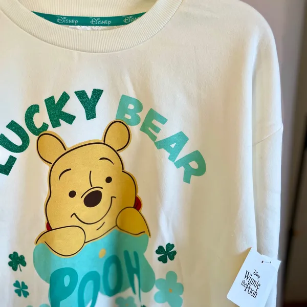 Disney Winnie the Pooh Lucky Bear St‎ Patricks Day Sweatshirt Cream NWT Size XS - Image 2