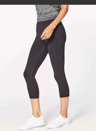 LULULEMON Speed Up Black Crop Legging - Image 4