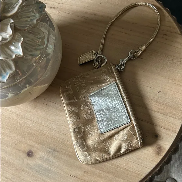 Coach Poppy 44070 Gold/Silver Duotoned Canvas Wristlet Bag - Image 3