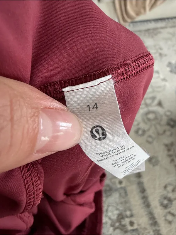 lululemon Base Pace High-Rise Running Tight 25” – Mulled Wine – Size 14 - Image 5