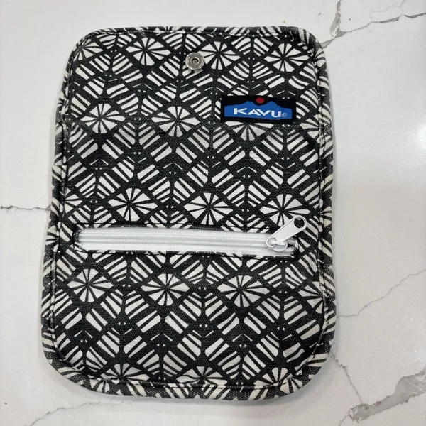 KAVU Wallet Big Spender Trifold Canvas Black/White With Black Inner Lining - Image 3