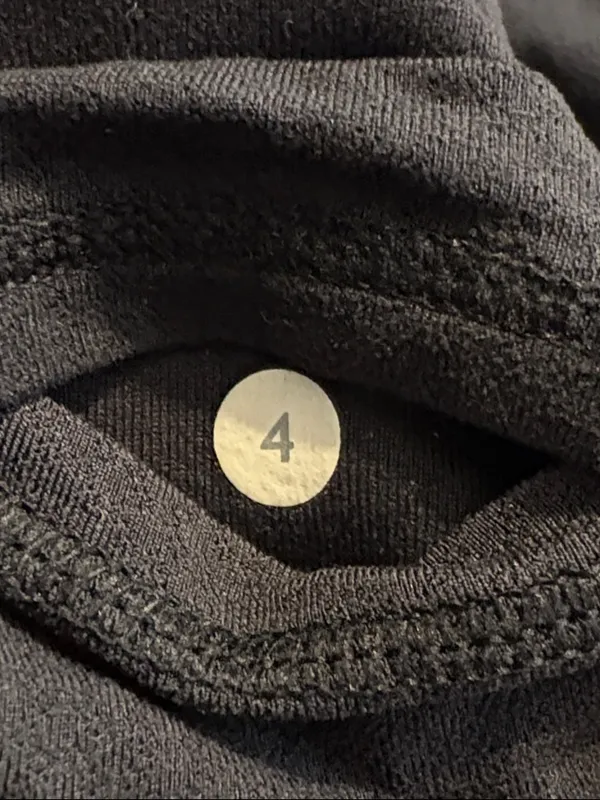 Lululemon Size 4 Black High Waist Leggings - Image 3