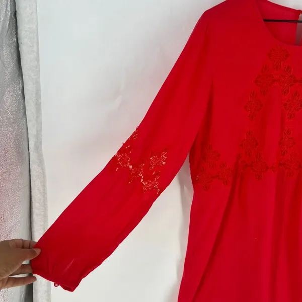 Gianni Bini Mini Dress Womens XS Red Viscose Lace Cutout Detail Keyhole Back‎ - Image 4