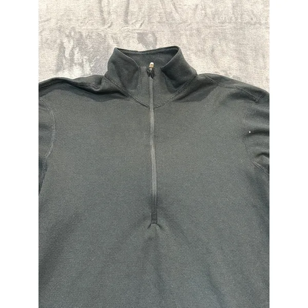 Patagonia Capilene 3 Midweight Base Layer Womens Black 1/4 Zip Top Small - Image 2