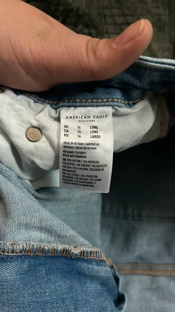 American Eagle Jeans - Image 2