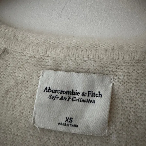 Abercrombie & Fitch Cream Soft A&F Collection Cozy Fuzzy Sweater‎ - Image 4