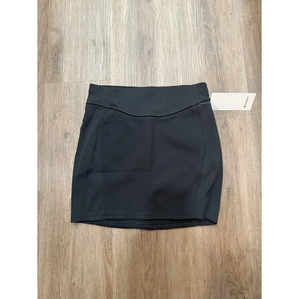 NWT Lululemon Scuba High-Rise Mini‎ Skirt Black Size Large - Image 3