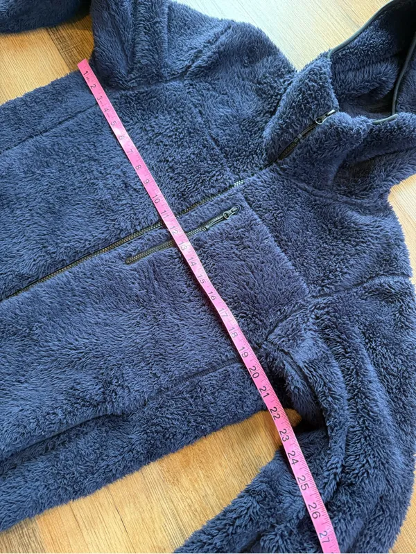 Uniqlo Women’s Navy Plush Hooded Fleece Jacket Size M - Image 7