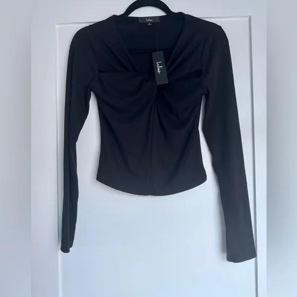 Lulus NWT Endless Appeal Black Long Sleeves Cutout Crop Top Size Medium - Image 4