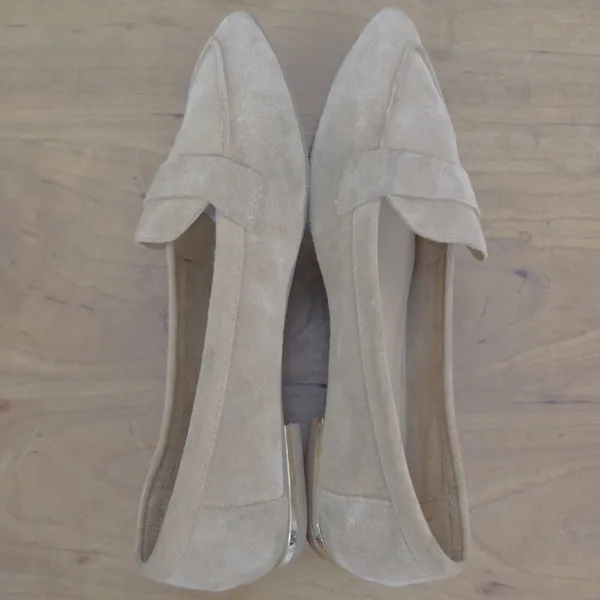 EXPRESS Tan Suede Pointed Toe Flats Size 9 - Image 9