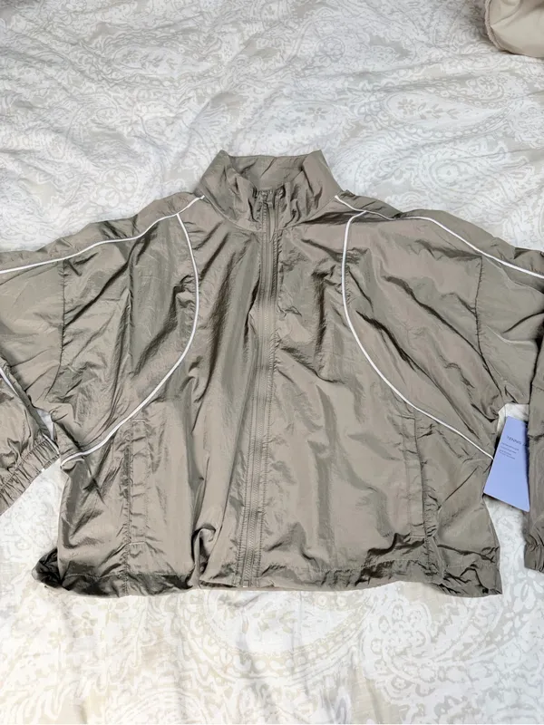 Avia Beige Bomber Jacket with White Piping - Women - Image 5
