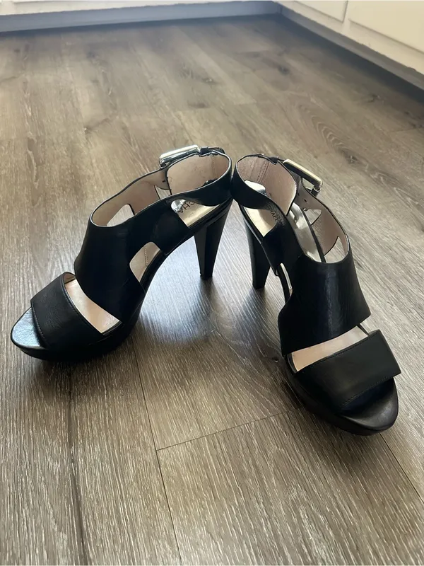 MICHAEL Michael Kors Black Leather Cutout Slingback Heels - Image 6