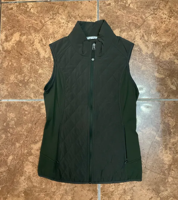 Athleta upside green vest size small - Image 3