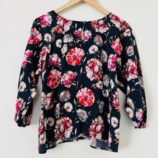 Anthropologie Black Floral Maeve Pink‎ Flower Women's Blouse Top Shirt Medium - Image 3