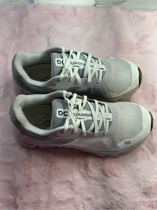 On Running White Cloudrunner Women's Athletic Shoes c129 Size undefined - Image 3