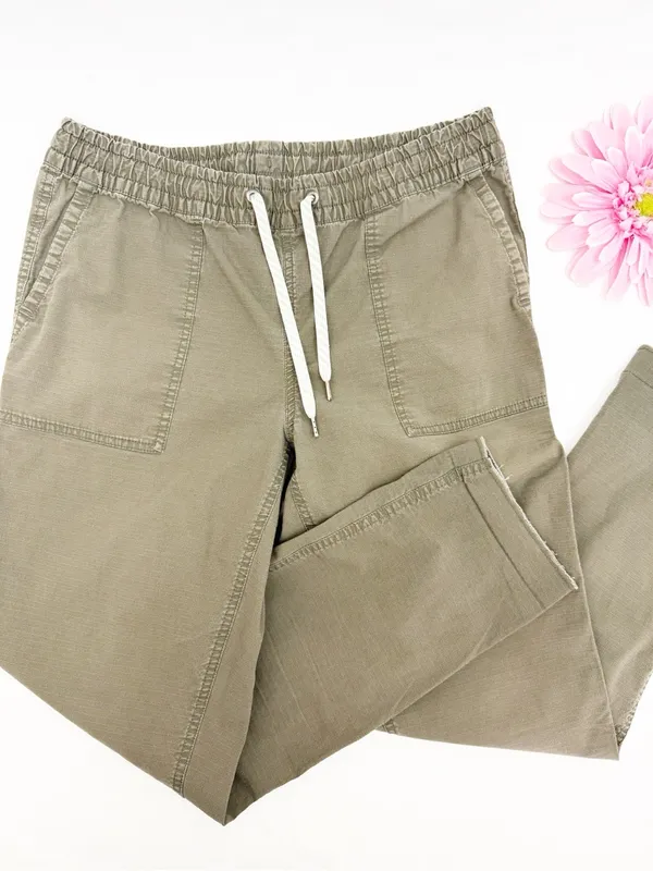 Vuori Ripstop Pant Oregano Olive Green - Image 7