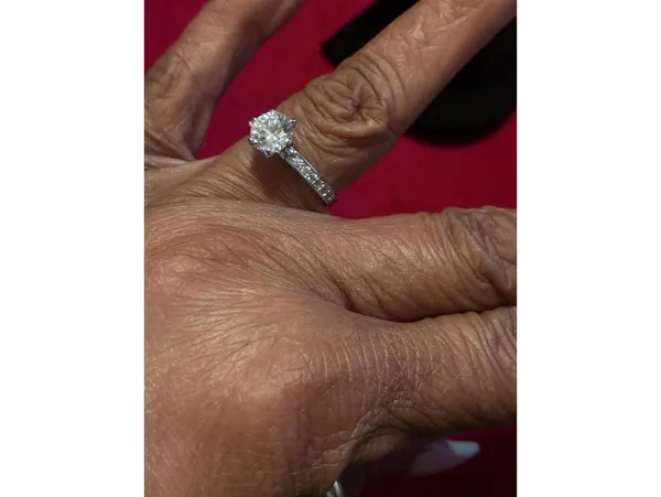 Vintage Silver Tone CZ Round Brilliant Cut Solitaire Pave Accent Engagement Ring - Image 5