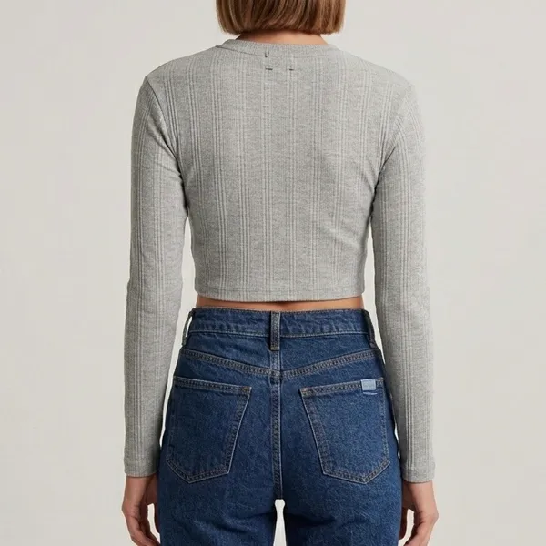 Abercrombie Athletics Abercrombie & Fitch Gray Ribbed Long Sleeve Crop Top Crew Neck Shirt Size Small - Image 2