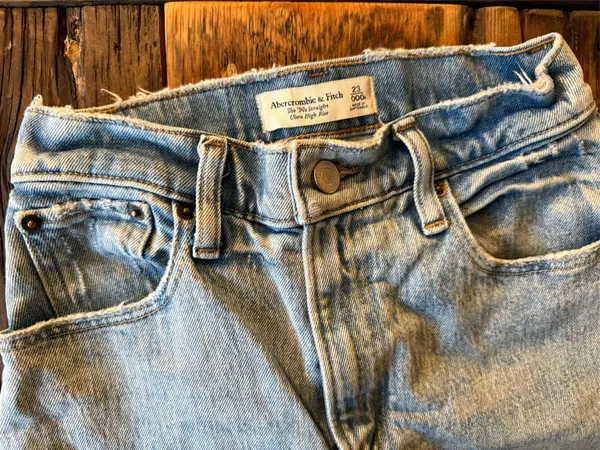 Abercrombie Ultra High-Rise 90s Straight Jeans - Image 2