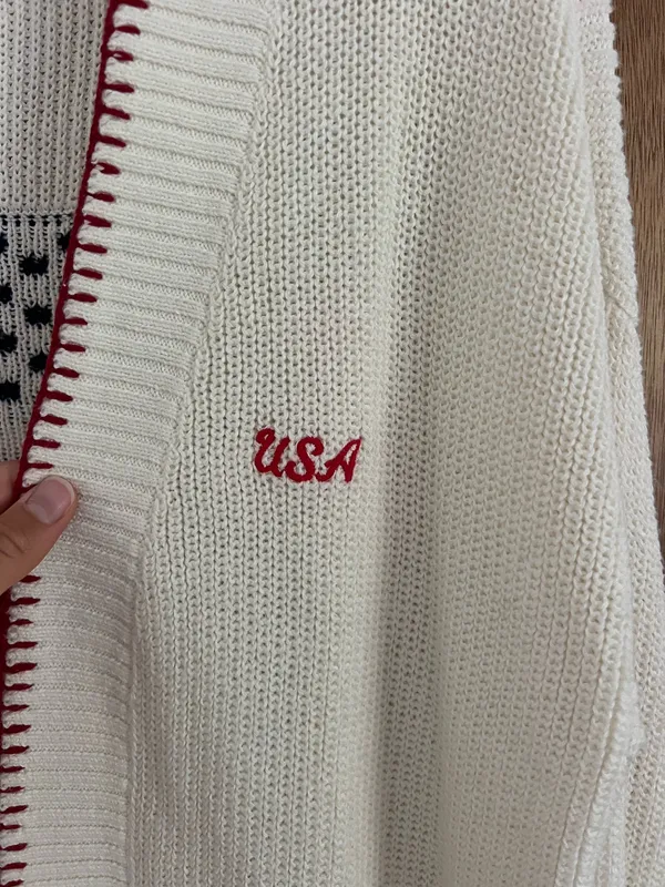 Hollister knit patriotic sweater - Image 3