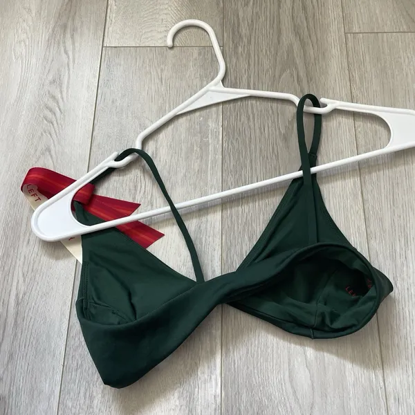 Left on Friday Bikini Top NWT pullover bralette womens Green (small) swim beach - Image 2