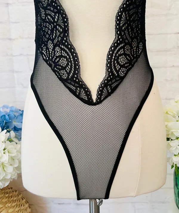 Boutique NEW Lace Teddy - Image 7