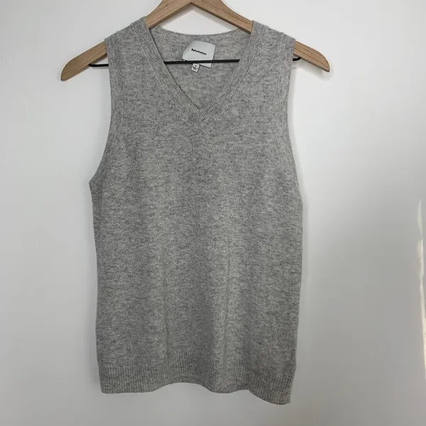 Reformation Women's Gray Reese Cashmere Tank Top Small - Image 13