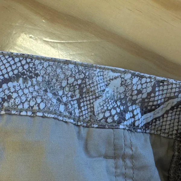 White House Black Market Snakeskin Skinny Jeans High Rise Python Print Neutral - Image 7