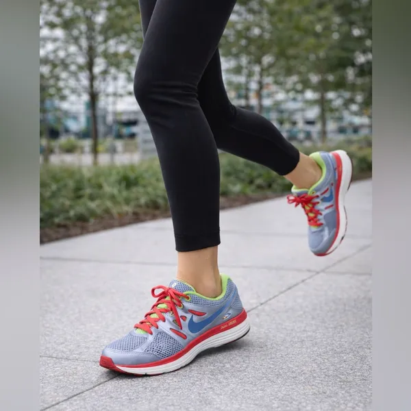 Nike Dual Fusion Running Shoes Silver Red Volt Women’s Size 8 - Image 12