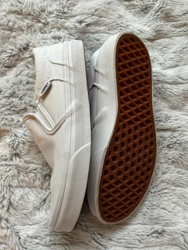 Girls Vans Slip ons - Image 3