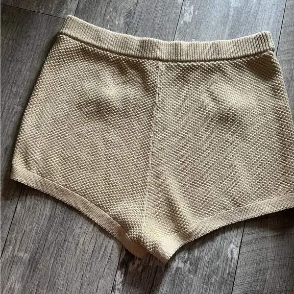 NWT Reformation charlotte cotton shorts Birch large - Image 3