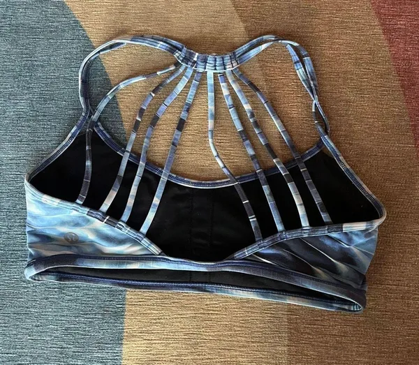 Lululemon Sports Bra 4 - Image 3
